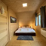 Holiday home Z Jacuzzi Dolny Slask Premium Osada Aurora