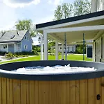 Z Jacuzzi Dolny Slask Premium Osada Aurora Holiday home Miszkowice