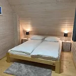 Z Jacuzzi Dolny Slask Premium Osada Aurora Holiday home
