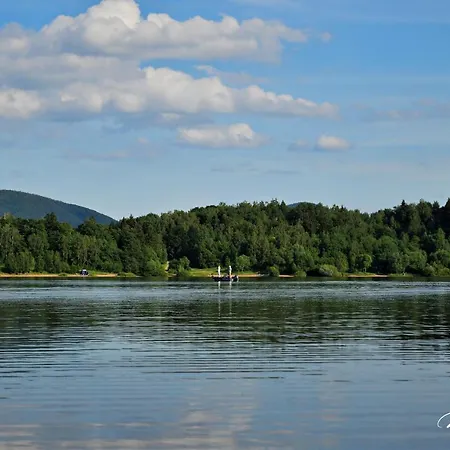 Osada Aurora Caloroczne Z Jacuzzi Z Widokiem Na Jezioro I Gory 度假居 Miszkowice