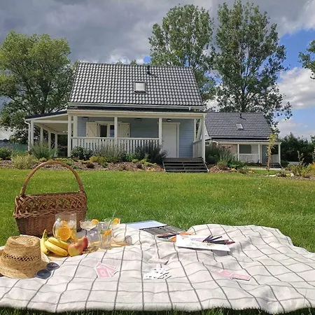 別荘 Osada Aurora Caloroczne Z Jacuzzi Z Widokiem Na Jezioro I Gory Miszkowice