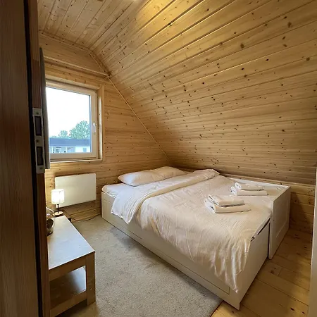 Osada Aurora Caloroczne Z Jacuzzi Z Widokiem Na Jezioro I Gory 別荘