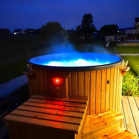 Osada Aurora Caloroczne Z Jacuzzi Z Widokiem Na Jezioro I Gory