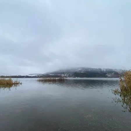Osada Aurora Caloroczne Z Jacuzzi Z Widokiem Na Jezioro I Gory Semesterbostad