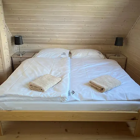 Osada Aurora Caloroczne Z Jacuzzi Z Widokiem Na Jezioro I Gory