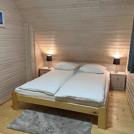 Osada Aurora Caloroczne Z Jacuzzi Z Widokiem Na Jezioro I Gory Ferienhaus