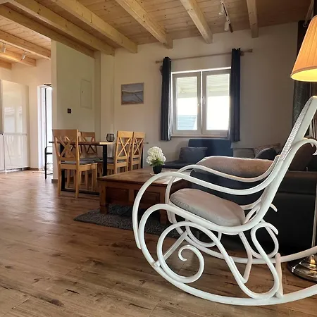 Feriehus Z Jacuzzi Dolny Slask Premium Osada Aurora Miszkowice