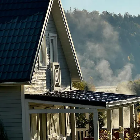 Ferienhaus Osada Aurora Caloroczne Z Jacuzzi Z Widokiem Na Jezioro I Gory Miszkowice