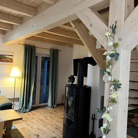 Feriehus Z Jacuzzi Dolny Slask Premium Osada Aurora