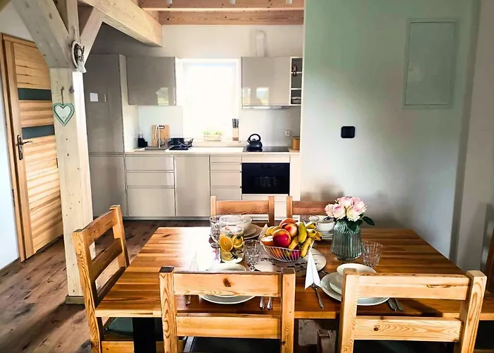 Osada Aurora Caloroczne Z Jacuzzi Z Widokiem Na Jezioro I Gory Ferienhaus Miszkowice