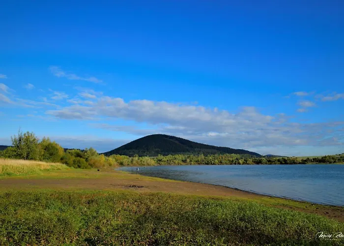 Ferienhaus Osada Aurora Caloroczne Z Jacuzzi Z Widokiem Na Jezioro I Gory Miszkowice