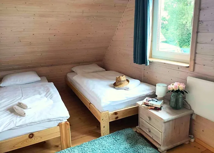 Ferienhaus Osada Aurora Caloroczne Z Jacuzzi Z Widokiem Na Jezioro I Gory Miszkowice