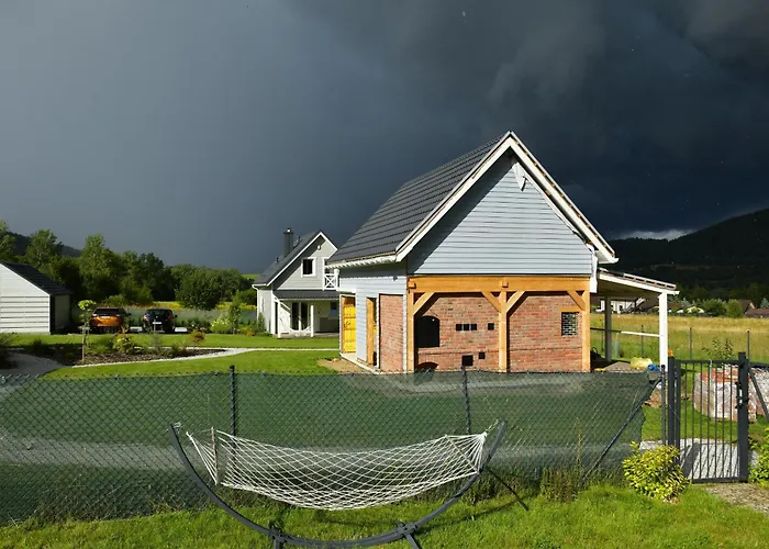 Osada Aurora Caloroczne Z Jacuzzi Z Widokiem Na Jezioro I Gory Ferienhaus Miszkowice