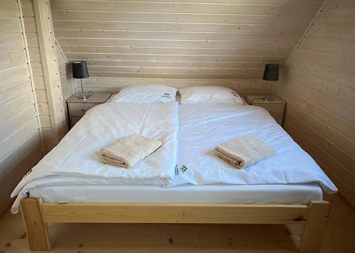 Osada Aurora Caloroczne Z Jacuzzi Z Widokiem Na Jezioro I Gory