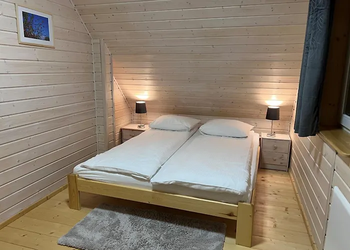 Osada Aurora Caloroczne Z Jacuzzi Z Widokiem Na Jezioro I Gory Ferienhaus