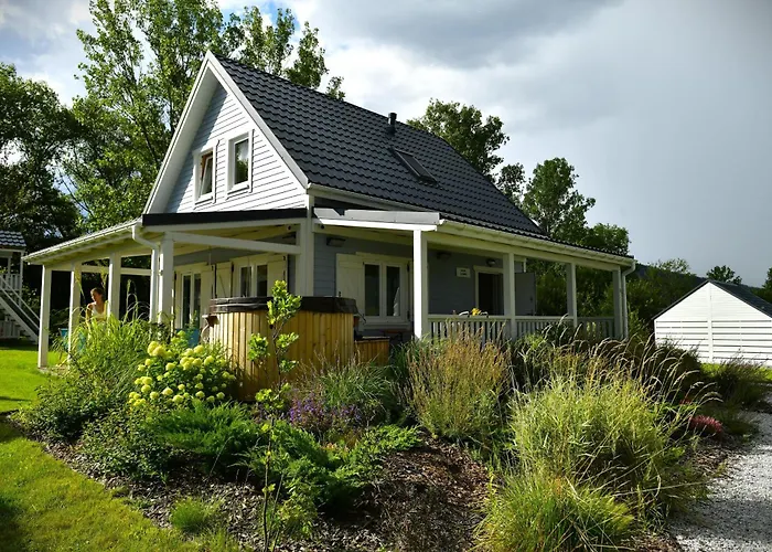 Prázdninový dům Osada Aurora Caloroczne Z Jacuzzi Z Widokiem Na Jezioro I Gory *